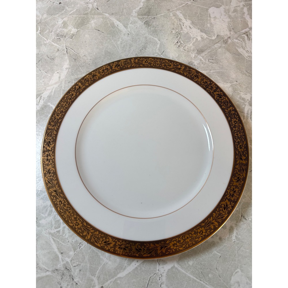 Sango China Hampton 3758 Dinner Plate Gold Filigree White Japan 10 5/8‎ Inch
